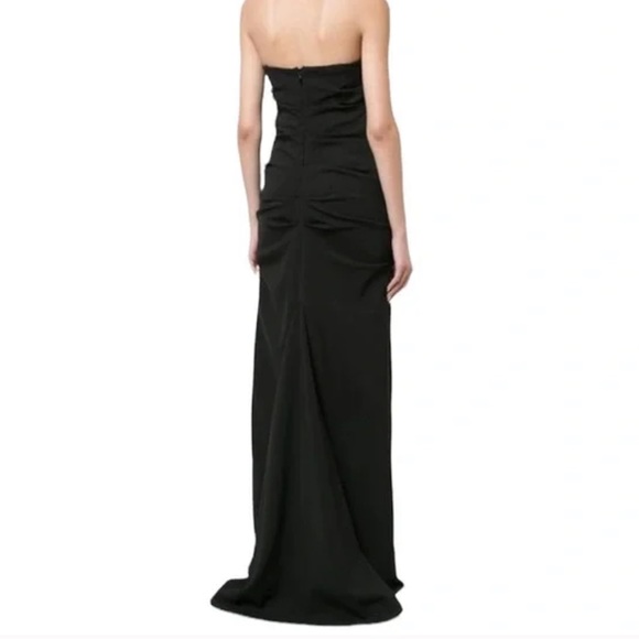 NICOLE MILLER sexy black strapless classic gown with train. Ruched, tailored. 2 - Picture 15 of 17
